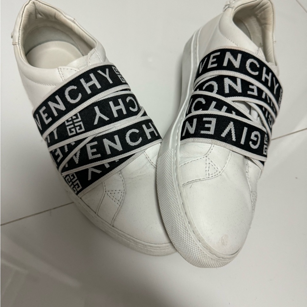 Authentic Givenchy shoes - Picture 4 of 5